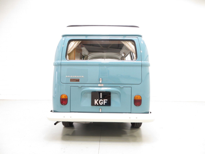 1969 Volkswagen Camper T2 Back