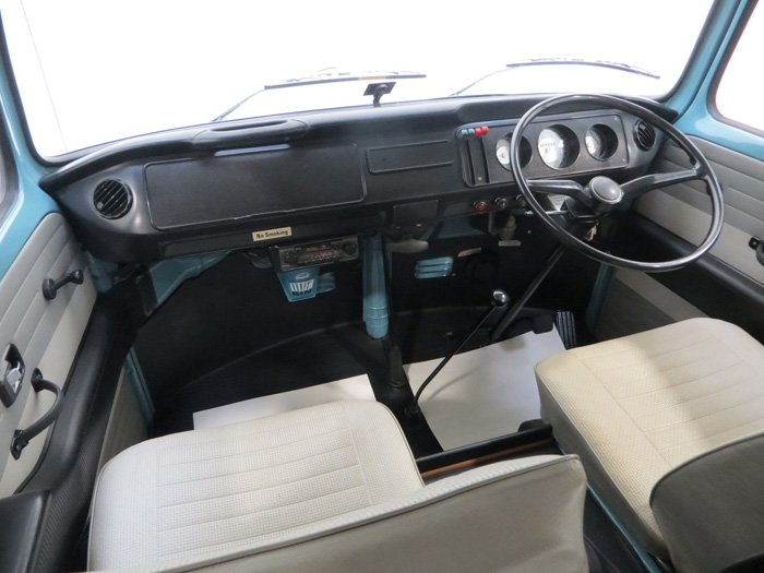 1969 Volkswagen Camper T2 Front Interior