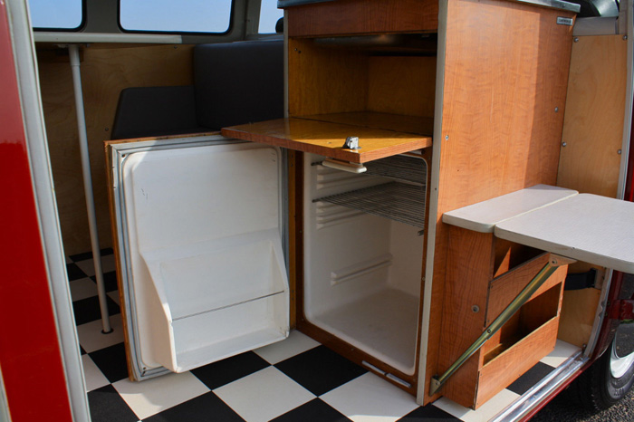 1966 Volkswagen Camper Split Screen Interior 5