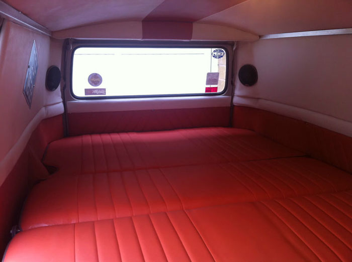 1964 vw splitscreen camper panel van interior 4