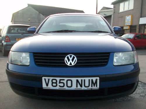 2000 volkswagen passat 1.8 20v s front