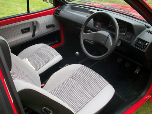 1988  f  volkswagen polo interior