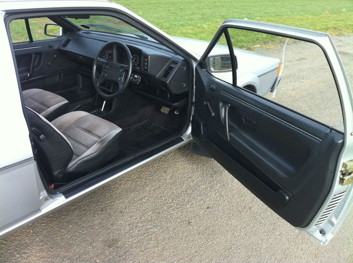 1983 volkswagen scirocco 1.6 gl automatic interior 1