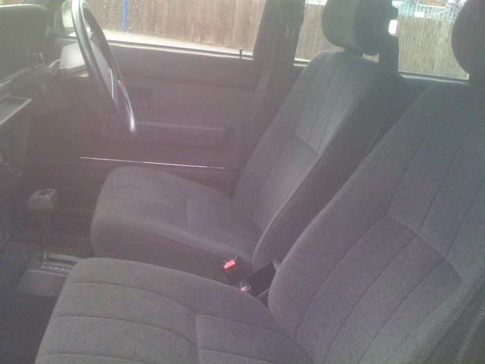 1990 Volvo 240 GLT Interior