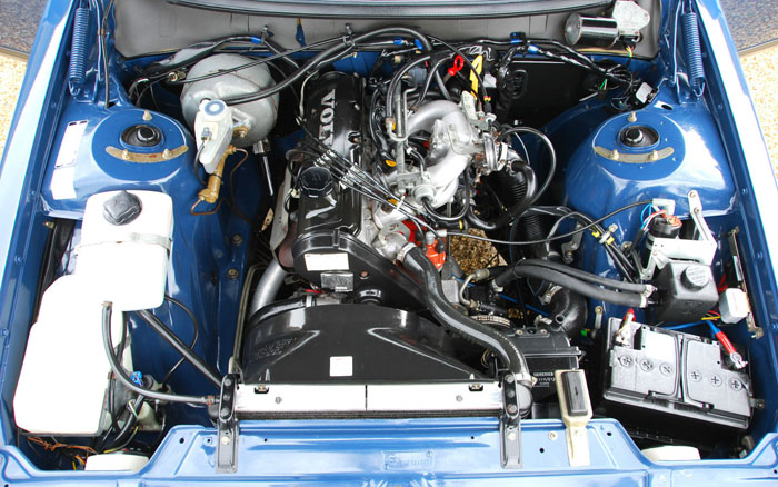 1991 Volvo 240 GL Engine Bay