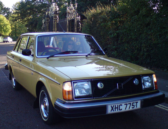 1979 volvo 244 dl auto yellow 1