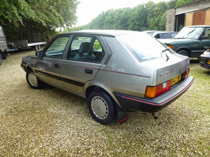 1991 Volvo 340 LE 3