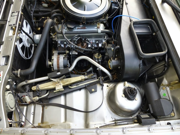 1991 Volvo 340 LE Engine Bay 2