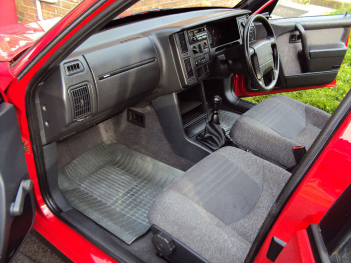 1994 volvo 440 li red interior 1