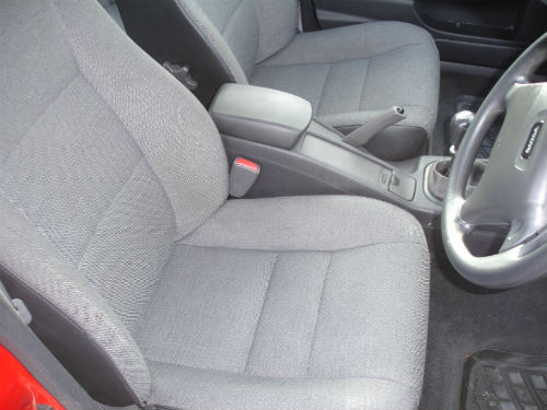 2001 Volvo S40 1.6i Front Seats