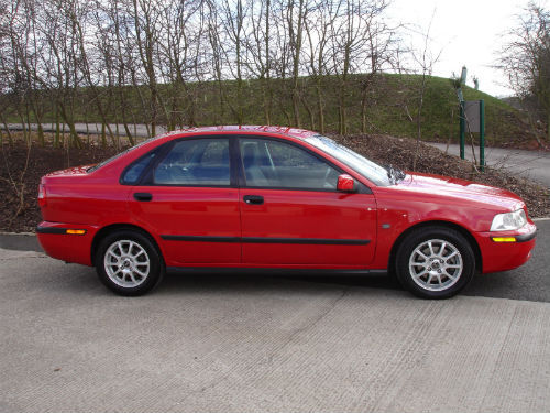 2001 Volvo S40 1.6i Side