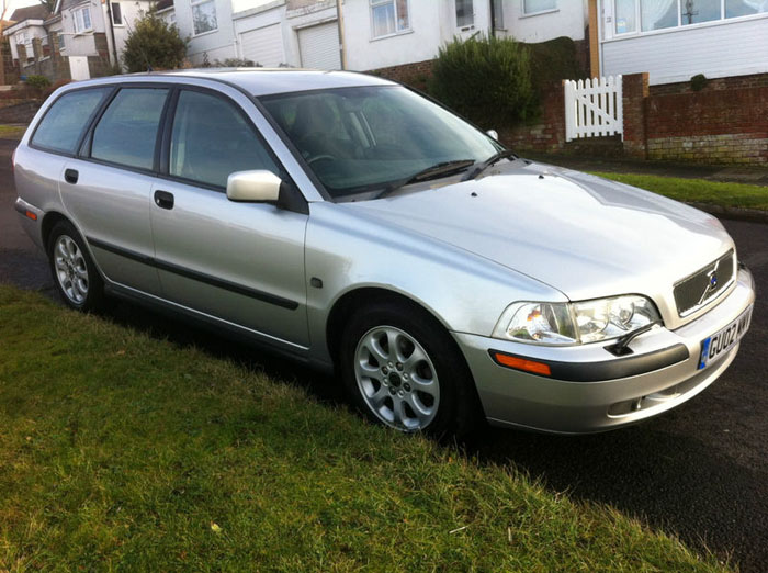 2002 volvo v40 s 1.8 petrol estate 1