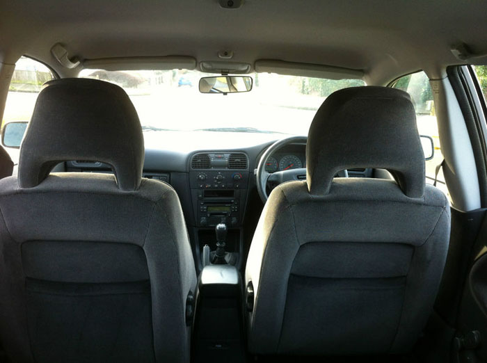 2002 volvo v40 s 1.8 petrol estate interior 2