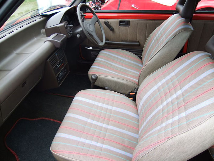 1991 fiat uno 45 fire red 999cc interior 2