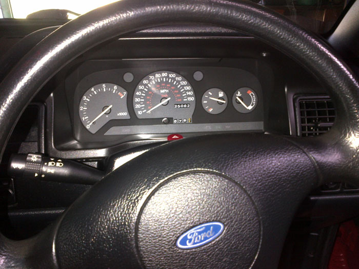 1993 Ford Escort Mk5 1.6 Zetec Ghia Dashboard