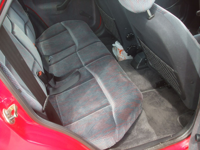 1993 Ford Escort Mk5 1.6 Zetec Ghia Rear Interior