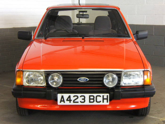 1983 Ford Escort MK3 1.6 Ghia Front