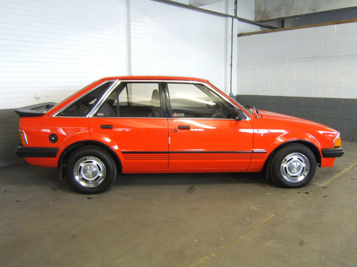 1983 Ford Escort MK3 1.6 Ghia Right Side