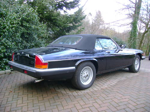 jaguar xjs v12 auto convertible in black ivory leather 7