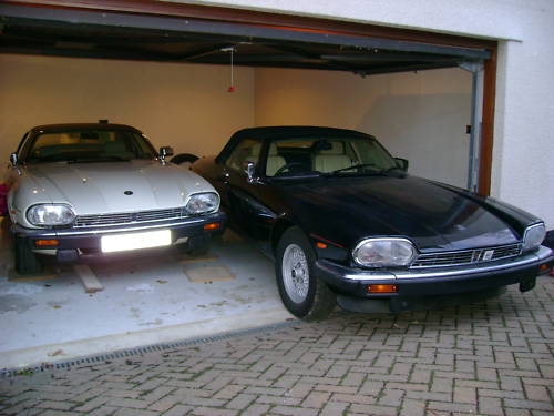 jaguar xjs v12 auto convertible in black ivory leather 8