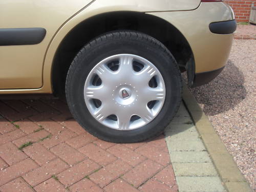rover 25 1.4 il 84 ps 16 valve wheel